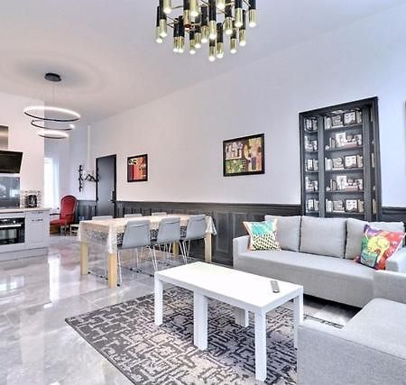 Les Appartements Fénelon Le Cateau-Cambresis Esterno foto