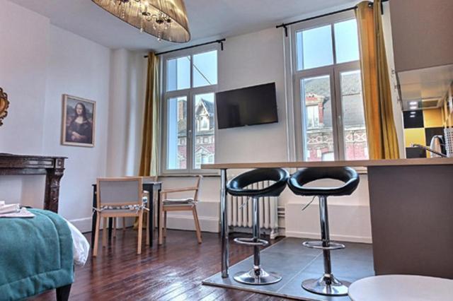 Les Appartements Fénelon Le Cateau-Cambresis Esterno foto