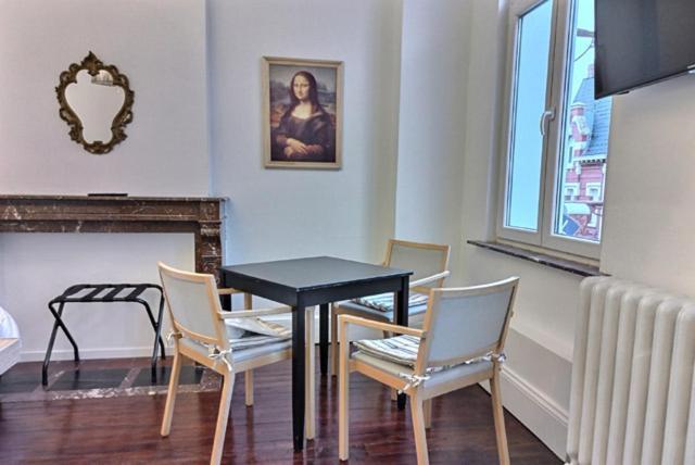 Les Appartements Fénelon Le Cateau-Cambresis Esterno foto